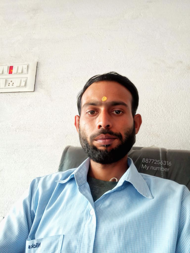 Rampukar Tiwari